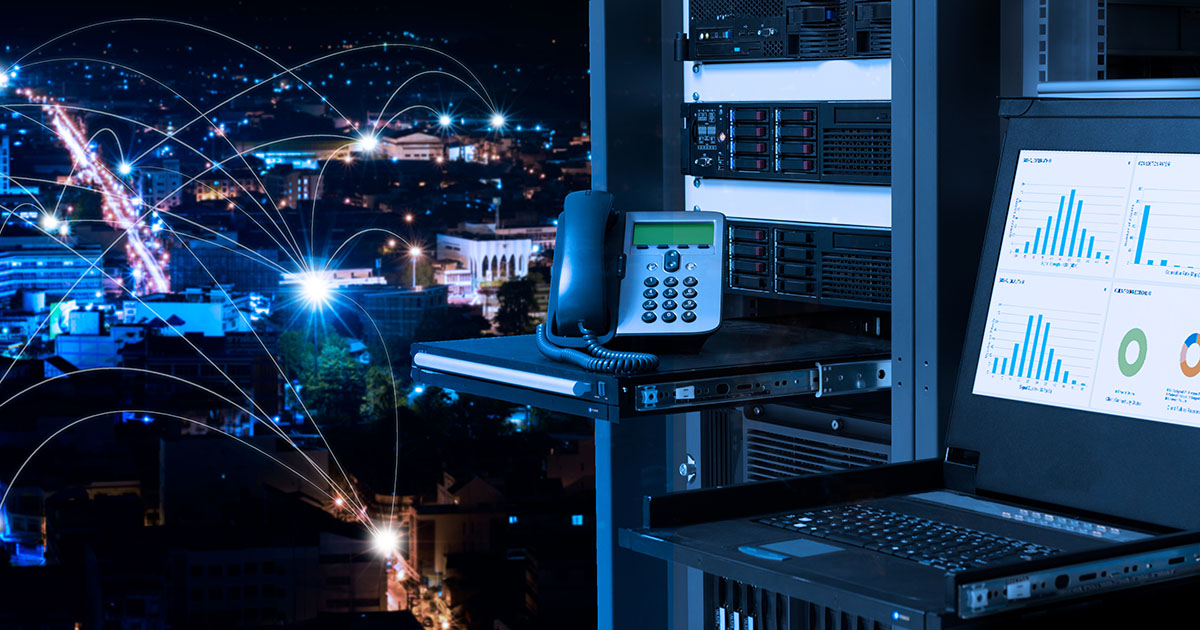 Management and monitoring monitor in data center and connectivit